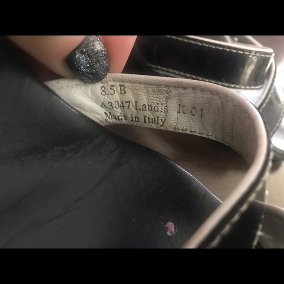 Coach - Picture 3 of 6